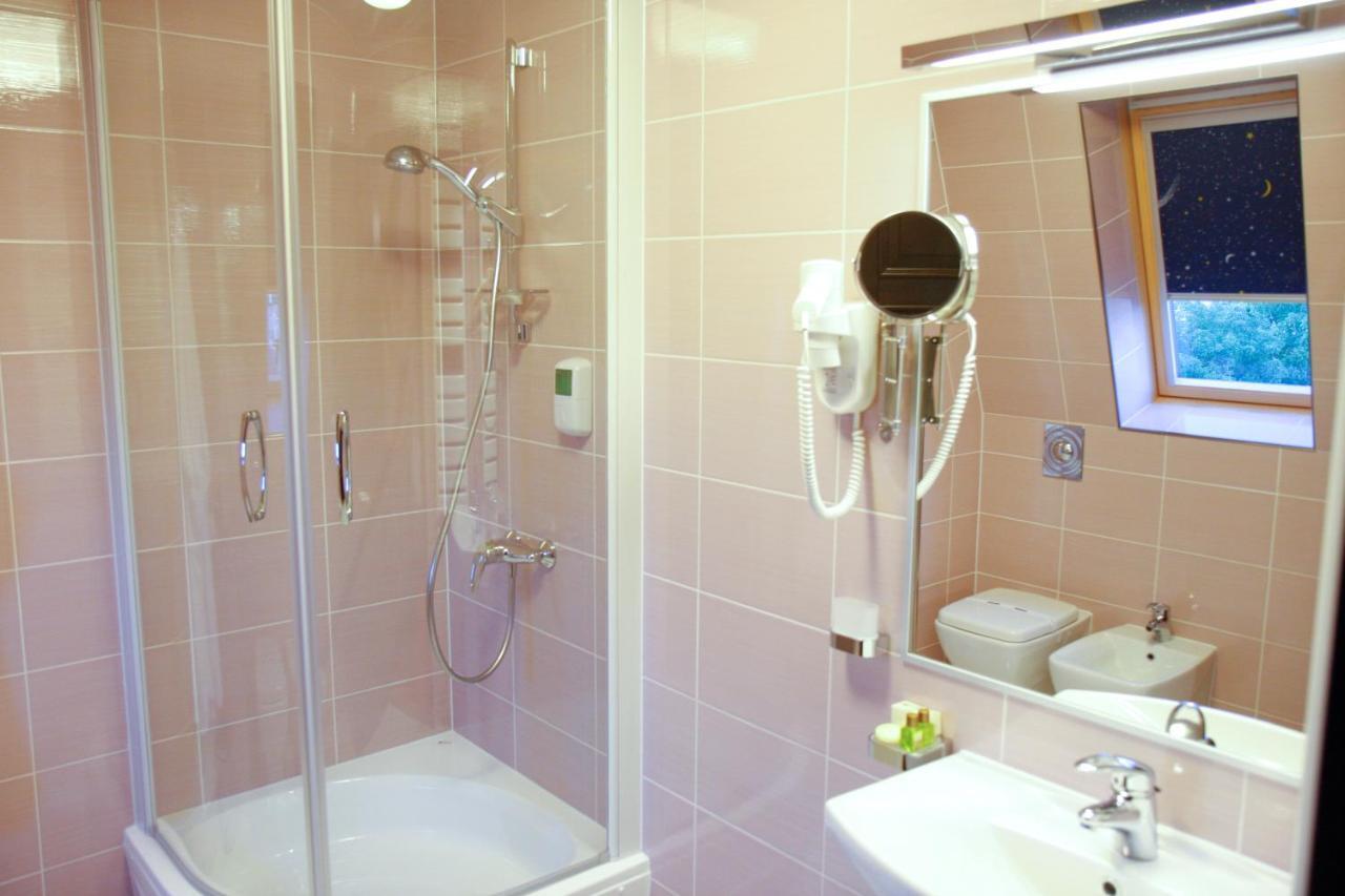 Hotel Anna Junior Târgu Jiu Екстериор снимка